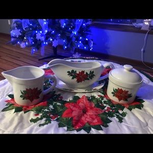 Hallmark Christmas Poinsettia gravy,cream& sugar